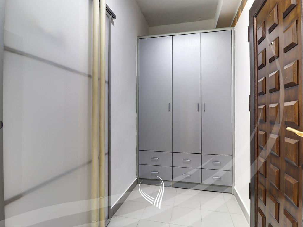 Zyre me 3 dhoma pune me qira në lagjen Dardania6