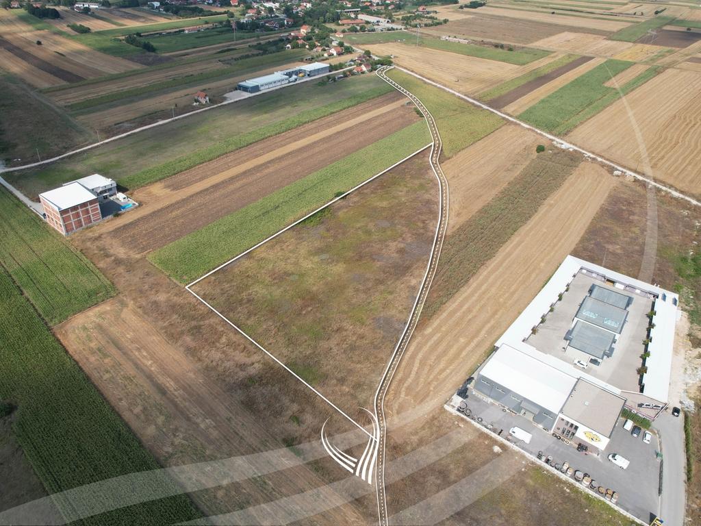 133.65-acre land for sale in Llapllasellë – near the roundabout by KFC3