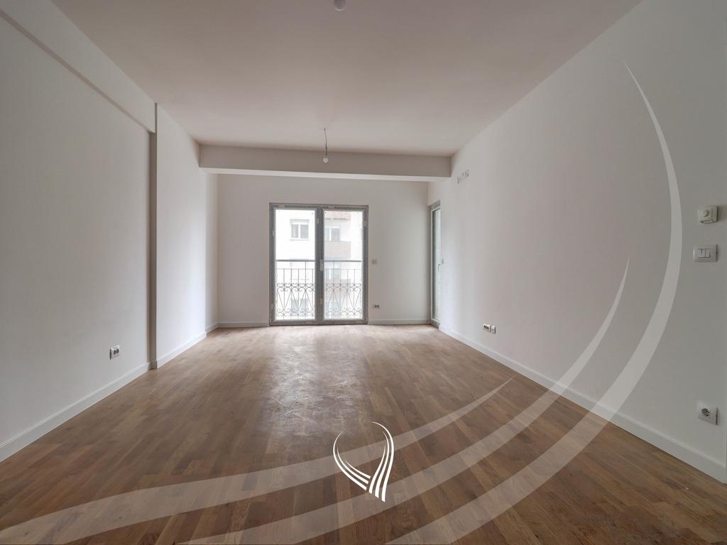 Zyre me 3 dhoma pune me qira në lagjen Aktash – INON1