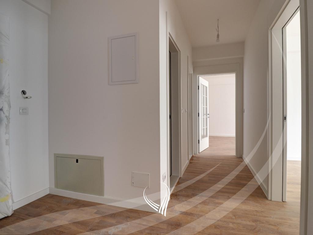 Zyre me 3 dhoma pune me qira në lagjen Aktash – INON6