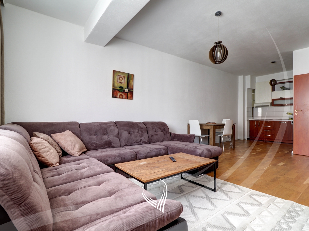 Banesë me 1 dhomë gjumi me qira në lagjen Mati 1 – Rruga B1