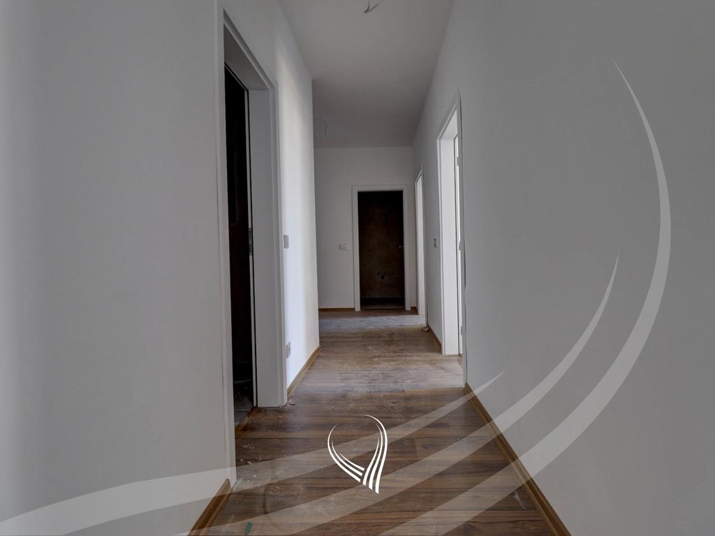 Banesë me 3 dhoma gjumi në shitje në lagjen Prishtina e Re7