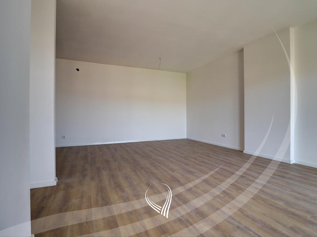Banesë me 2 dhoma gjumi në shitje në lagjen Prishtina e Re3
