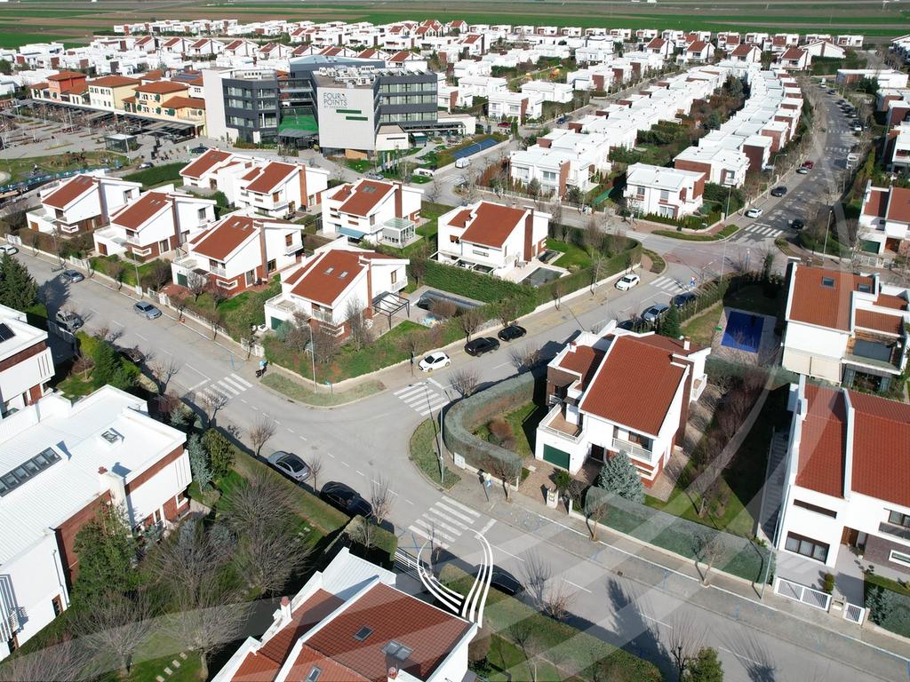 Shtëpi me 3 dhoma gjumi me qira në lagjen Marigona Residence1