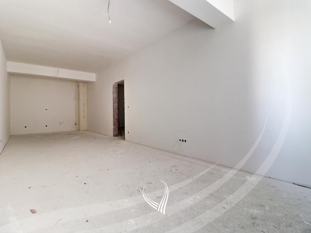Banesë me 2 dhoma gjumi në shitje në lagjen Lakrishtë – Kuka Tower2