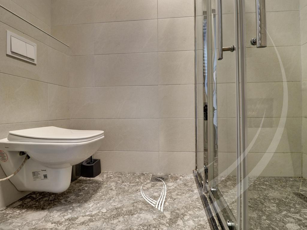 Banesë me 2 dhoma gjumi me qira në lagjen Mati 111