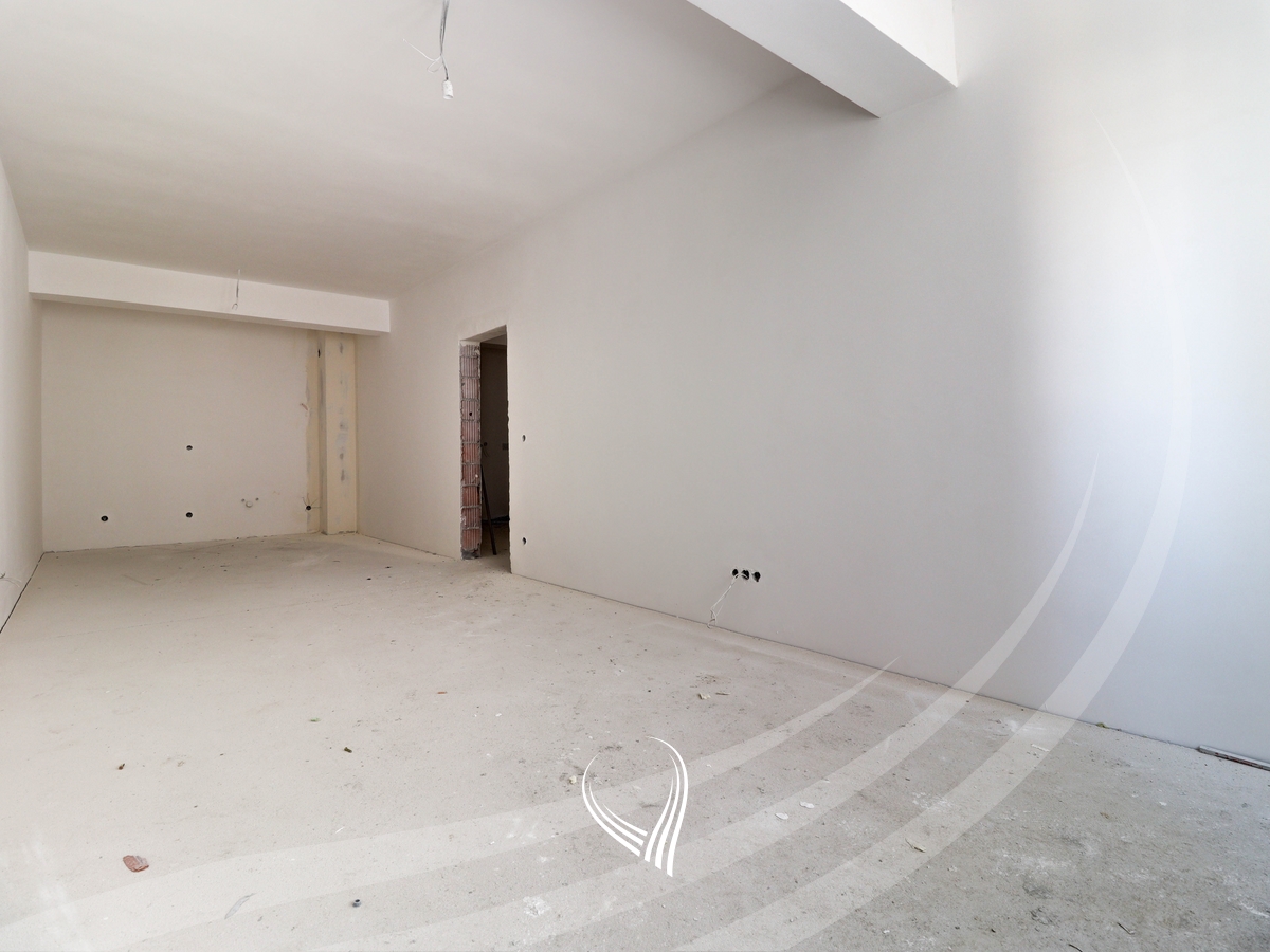 Banesë me 2 dhoma gjumi në shitje në lagjen Lakrishtë – Kuka Tower2