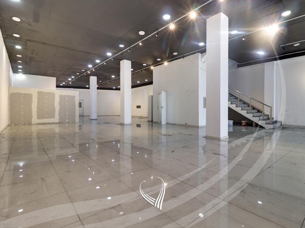 Objekt 1,400m2 me qira në magjistralen Prishtinë - Ferizaj - afër Prishtina Mall3