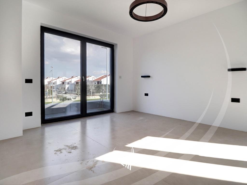 4-bedroom house for sale in Preoc – near the Marigona Residence neighborhood7