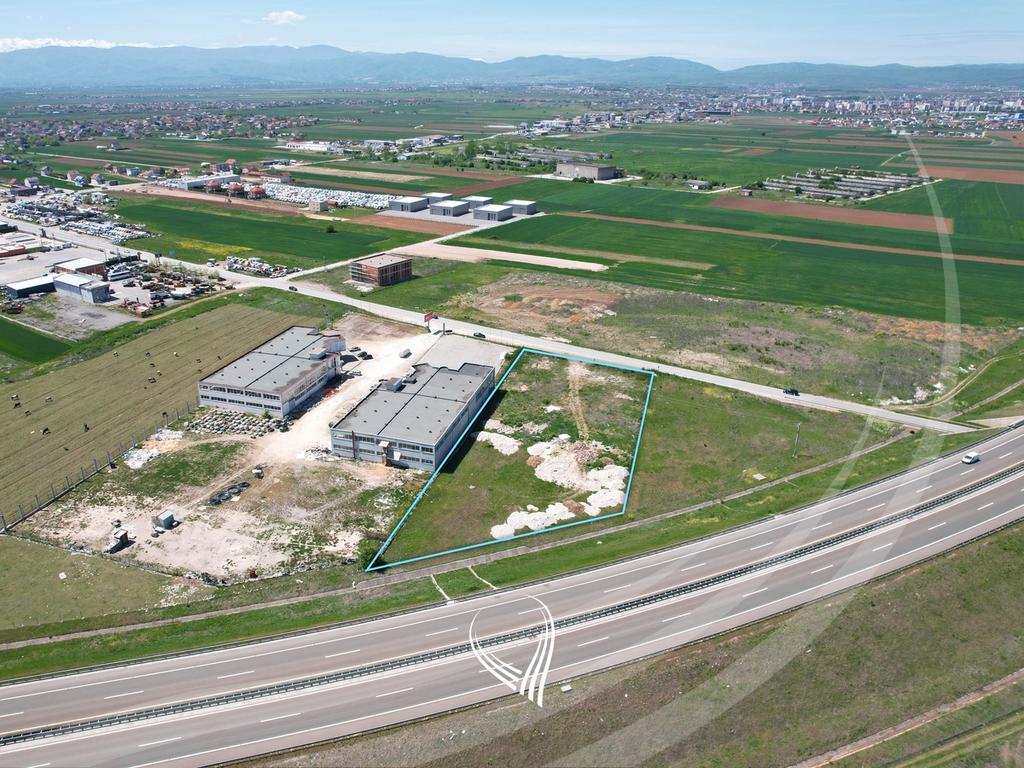 Tokë 53.97 ari në shitje në magjistralen Prishtinë-Ferizaj1