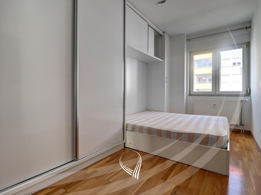 2-bedroom apartment for rent in the Arbëria neighborhood – Dragodan3