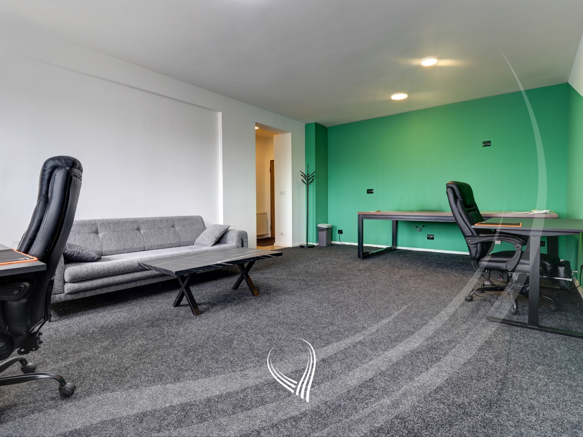 Office space with 3 rooms for rent in the Arbëria neighborhood – Dragodan1