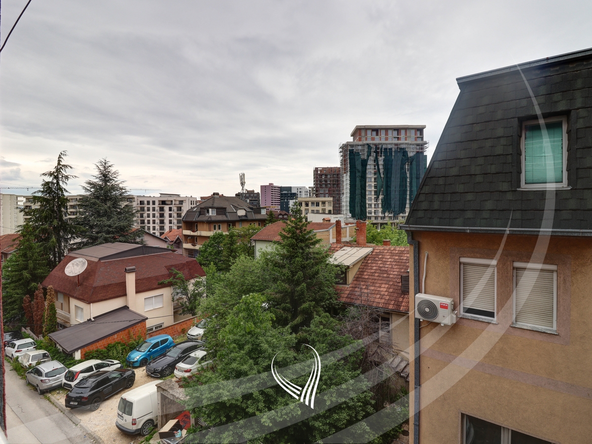 Banesë me 3 dhoma gjumi me qira në lagjen Aktash8