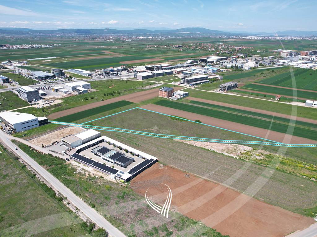 1 hectare and 33.65 ares of land for sale in Llapllasellë – near the roundabout by KFC1