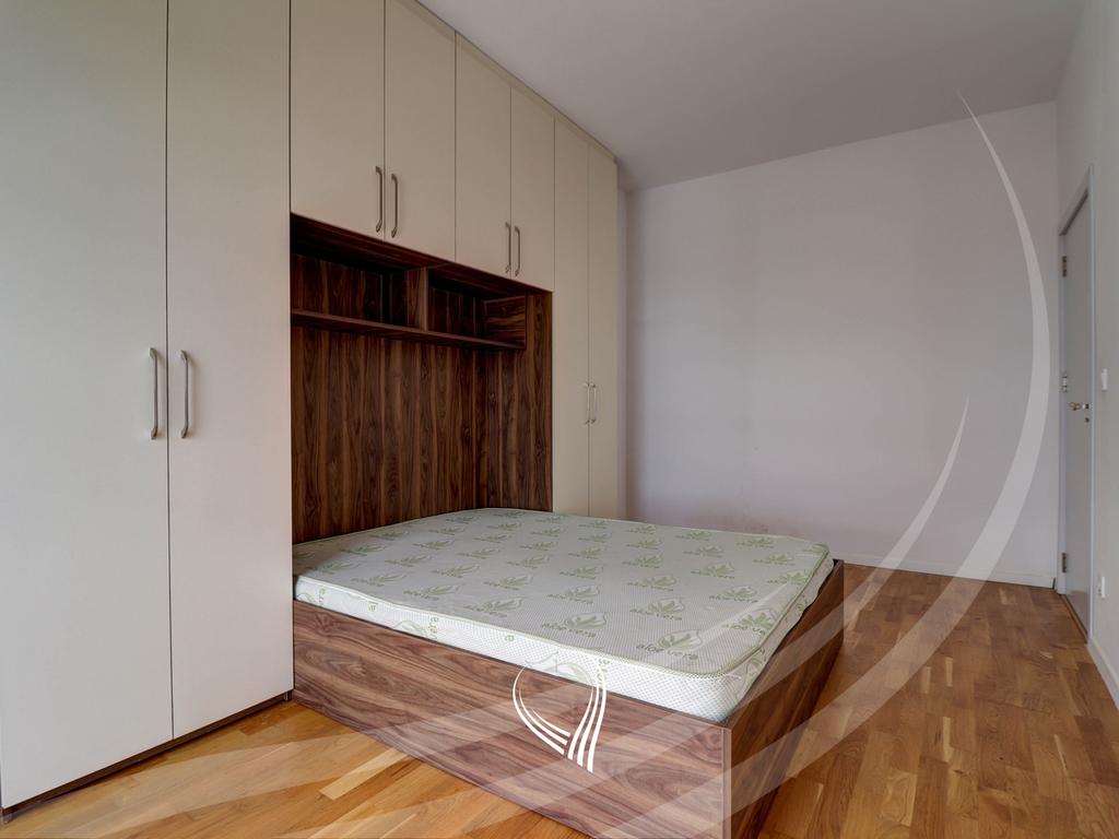 Banesë me 3 dhoma gjumi në shitje në lagjen Mati 15