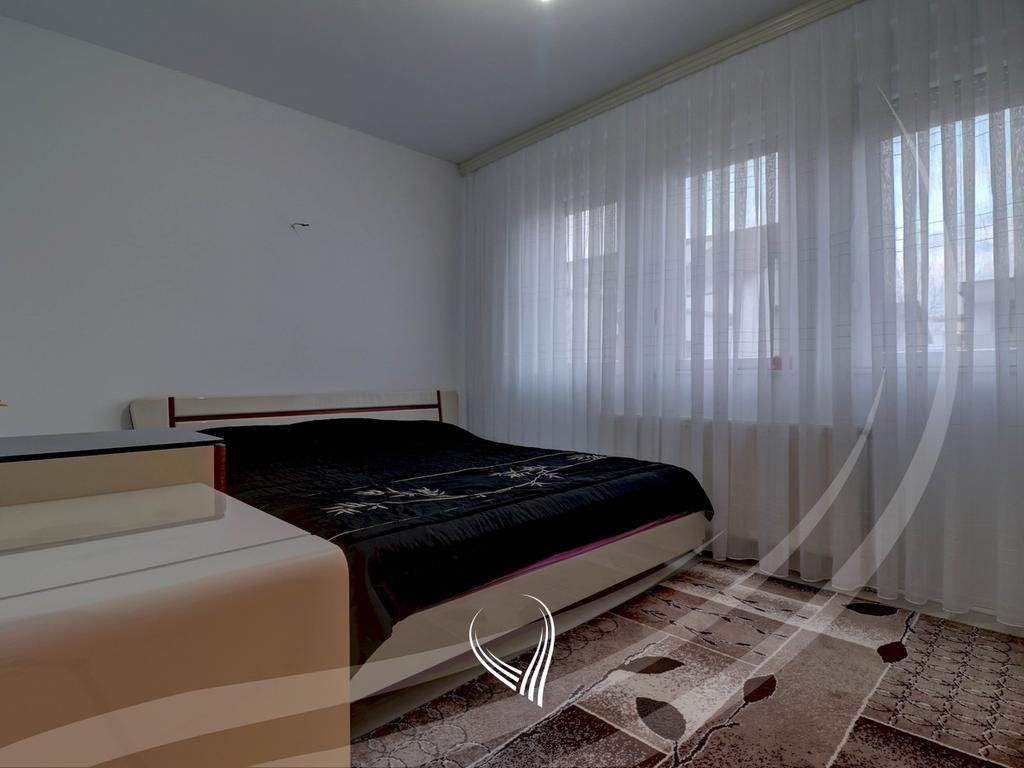 Shtëpi 380m2 me 4 ari truall në shitje në Veternik12