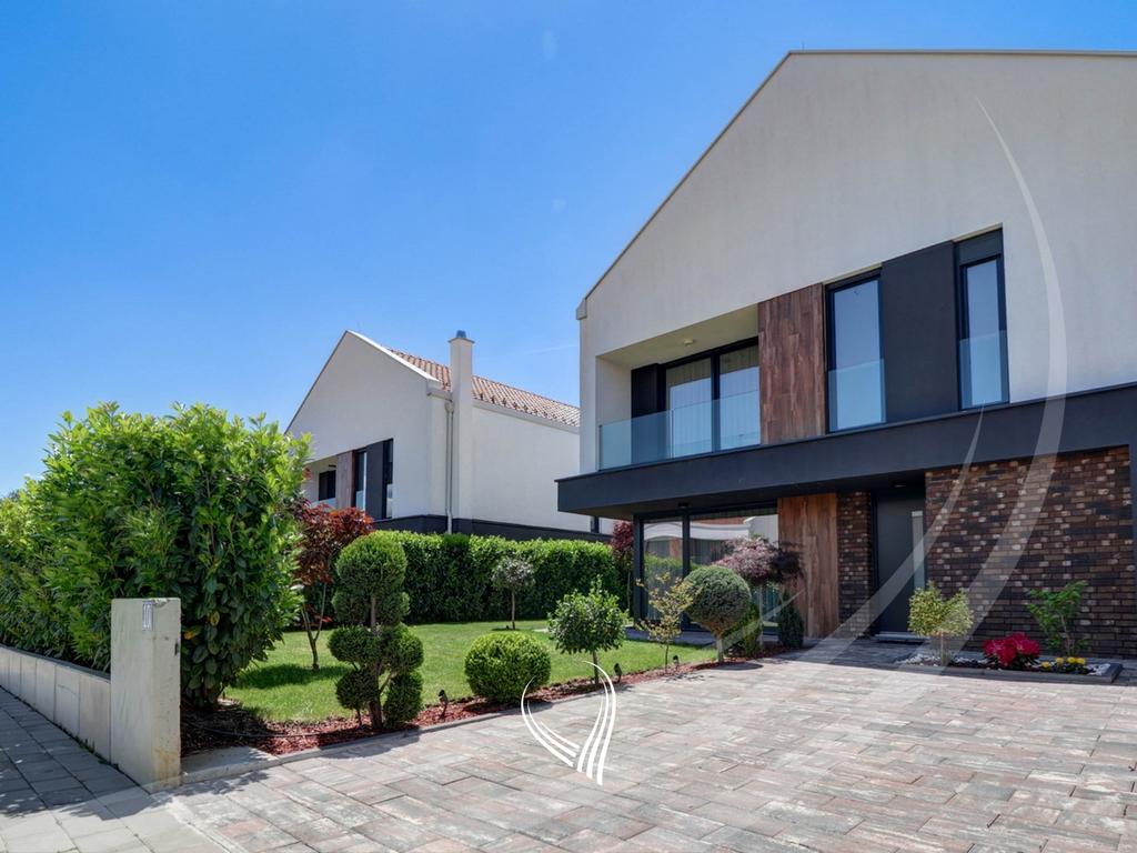 Shtëpi me 4 dhoma gjumi me qira në Çagllavicë - lagjja Qëndresa Home17