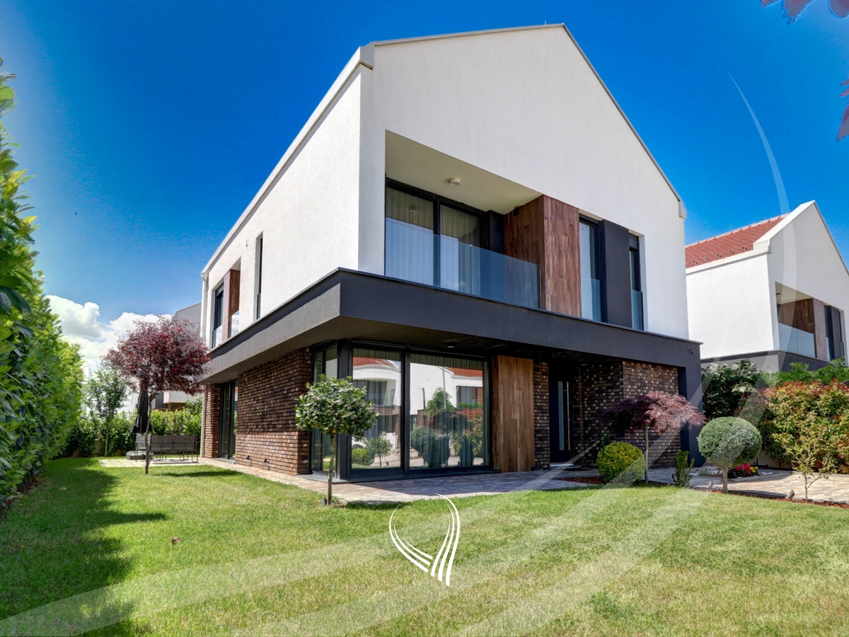 Shtëpi me 4 dhoma gjumi me qira në Çagllavicë - lagjja Qëndresa Home