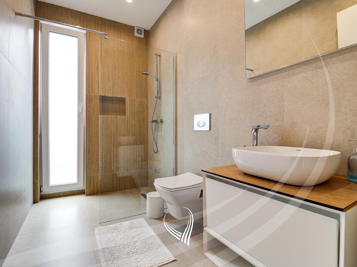 Shtëpi me 4 dhoma gjumi me qira në Çagllavicë - lagjja Qëndresa Home14