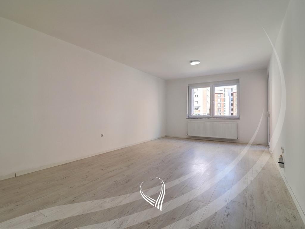 Office with 3 work rooms for rent in the Mati 1 neighborhood1