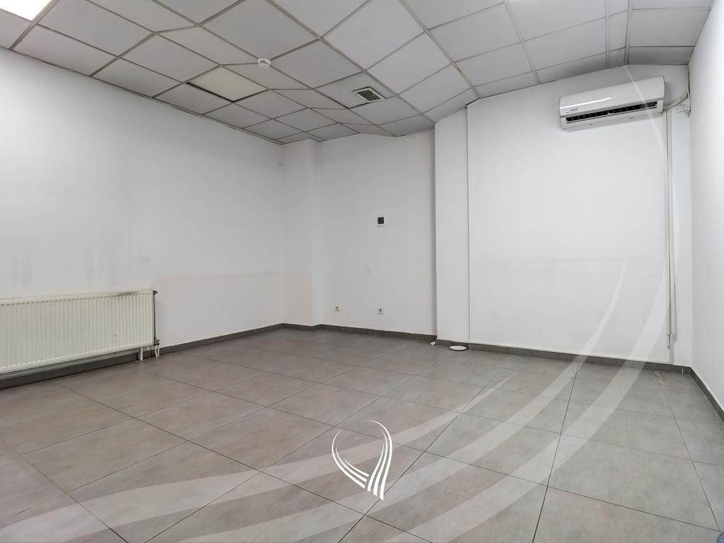Office 500m2 for rent in the Bregu i Diellit neighborhood11
