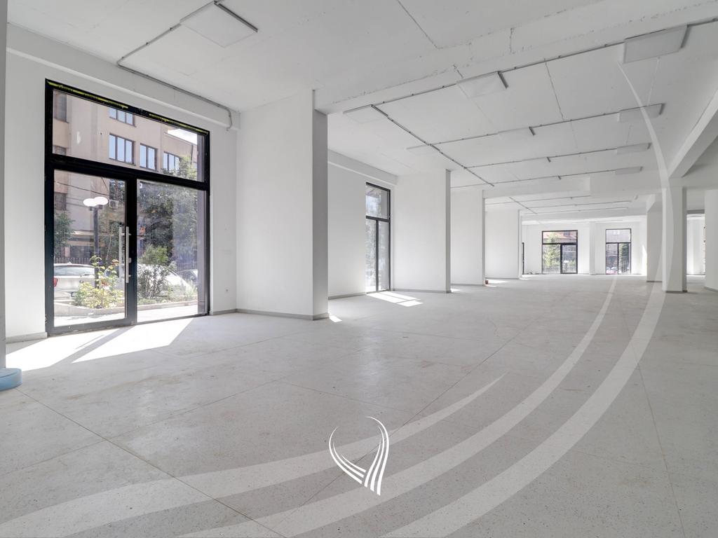 Lokal 550m² me qira në lagjen Aktash – Kompleksi “Mileniumi”5