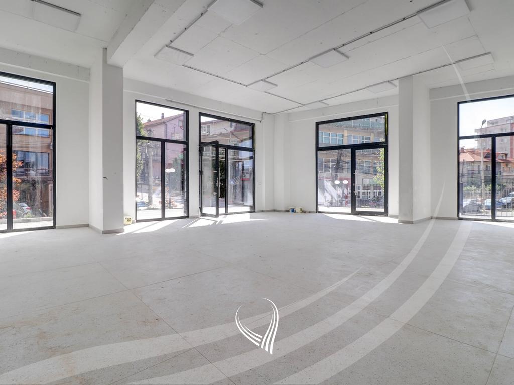 Lokal 550m² me qira në lagjen Aktash – Kompleksi “Mileniumi”4