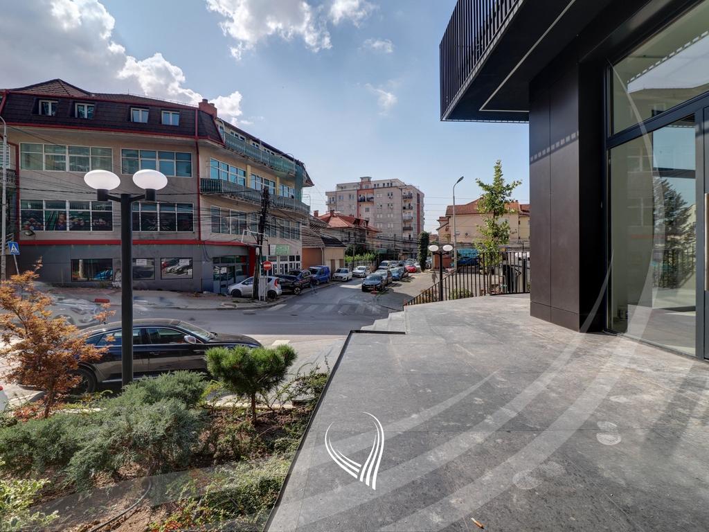 Lokal 550m² me qira në lagjen Aktash – Kompleksi “Mileniumi”11