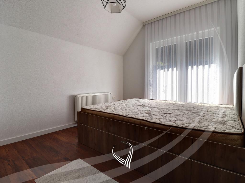 Vilë 210m2 në shitje në Brezovicë8