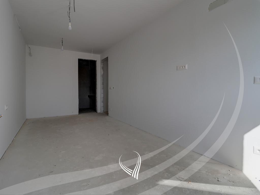 Banesë me 3 dhoma gjumi në shitje në lagjen Mati 1 – DP Partners8