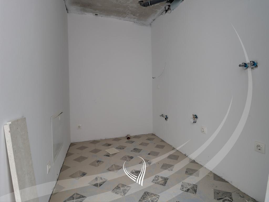 Banesë me 3 dhoma gjumi në shitje në lagjen Mati 1 – DP Partners13