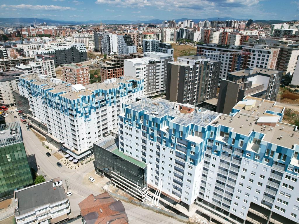 Banesë me 3 dhoma gjumi në shitje në lagjen Mati 1 – DP Partners