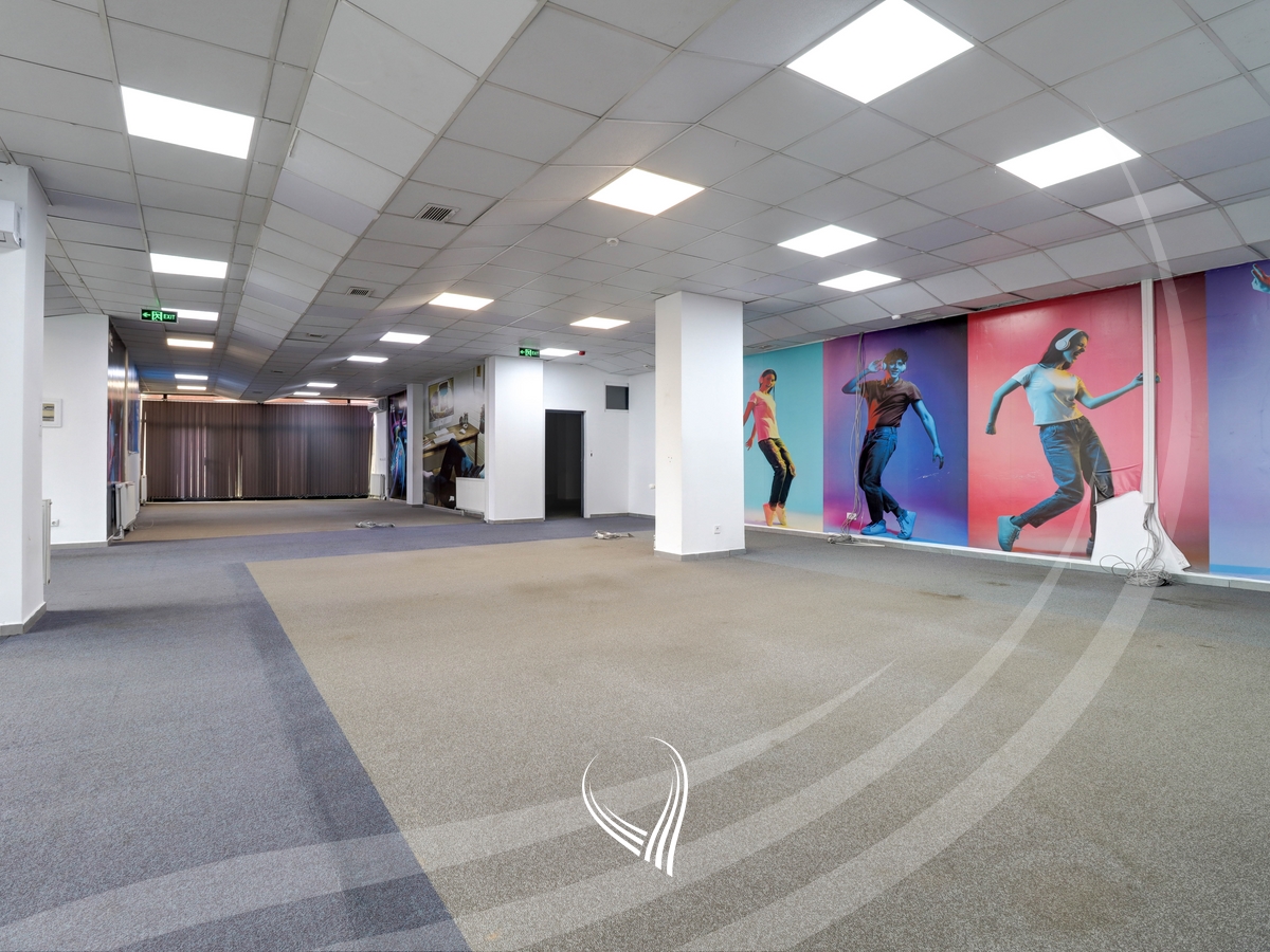 Office 500m2 for rent in the Bregu i Diellit neighborhood6