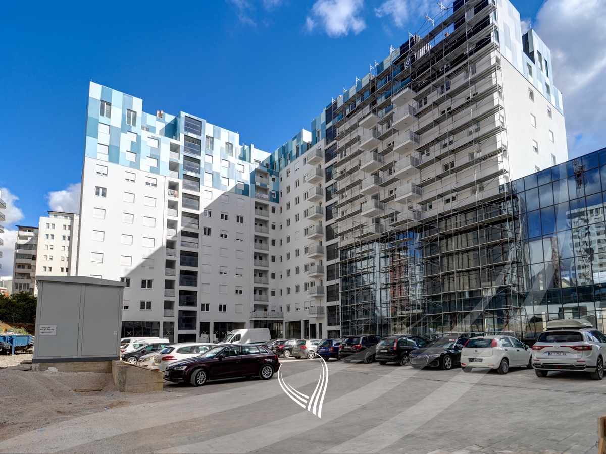 Banesë me 3 dhoma gjumi në shitje në lagjen Mati 1 – DP Partners15