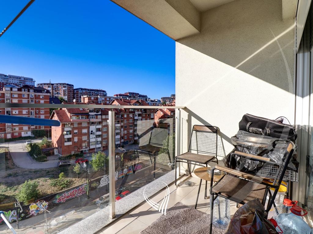 Banesë me 2 dhoma gjumi në shitjë në lagjen Mati 1 – Rruga B12