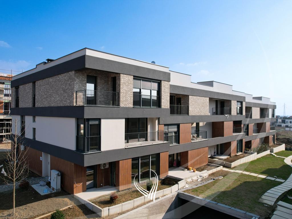 Banesë me 3 dhoma gjumi në shitje në lagjen Veternik - Gate Residence