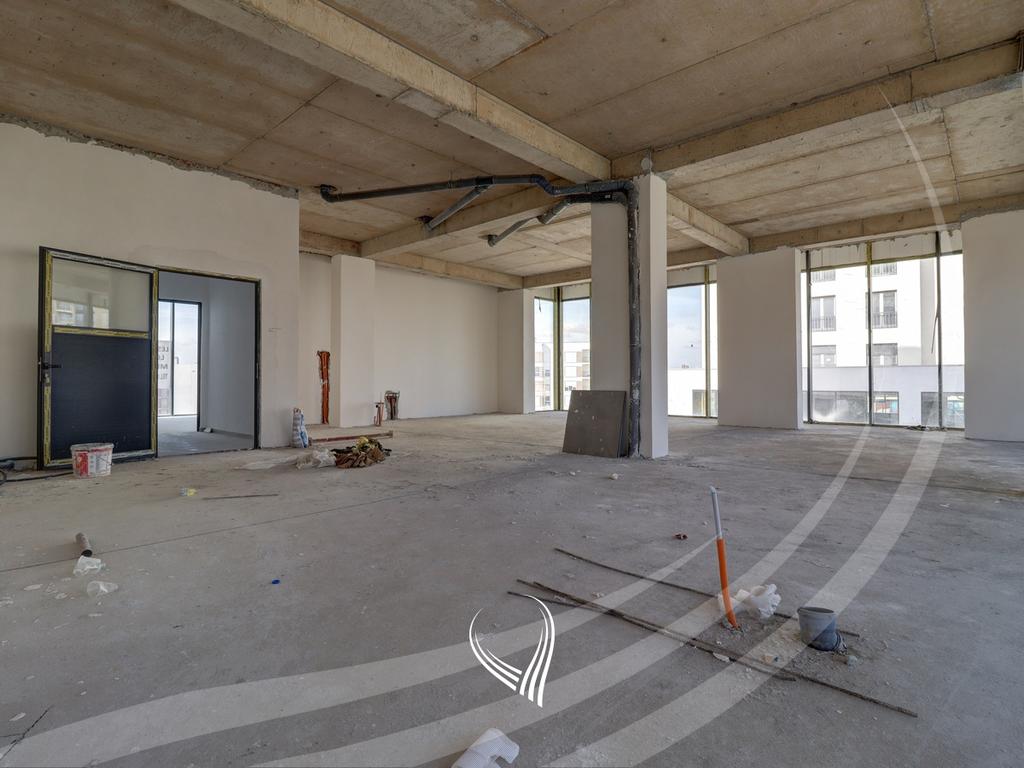 Lokal 213.18 m2 në shitje në lagjen Veternik1
