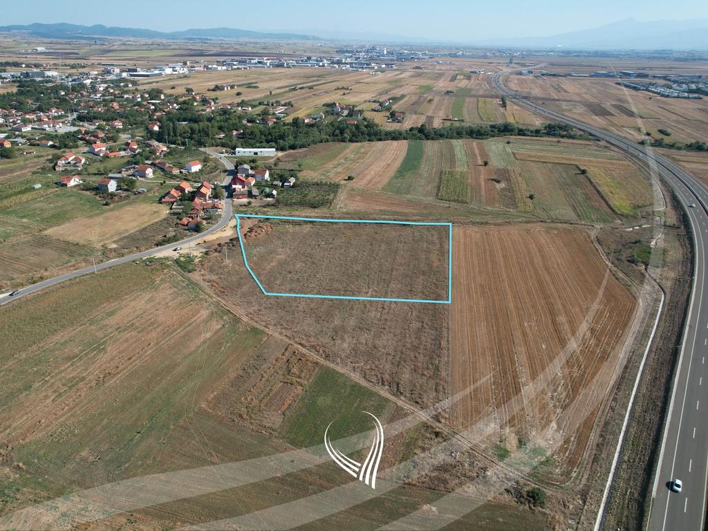 170 ari of land for sale in Preoc - Graçanicë1