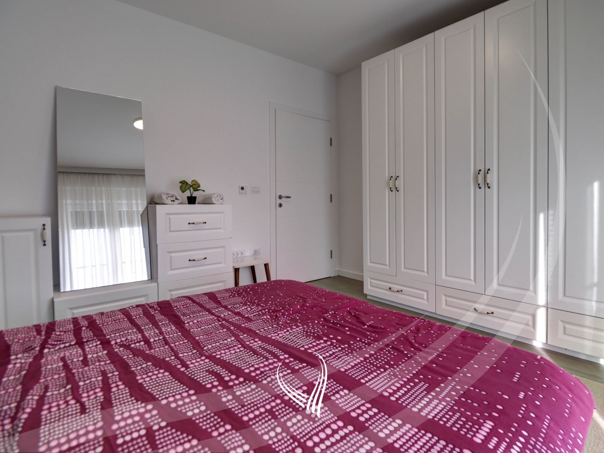 Banesë me 2 dhoma gjumi me qira në lagjen Prishtina e Re – ACG10