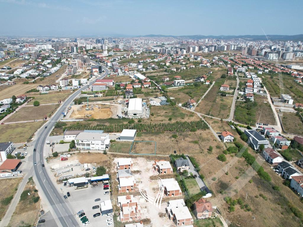 Tokë 5.66 ari në shitje në Çallavicë – afër lagjes 0387