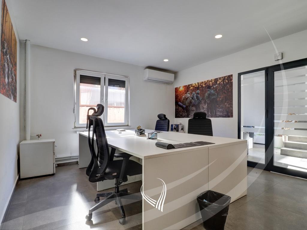 Premises 100.76m2 for sale in the Dardania neighborhood2