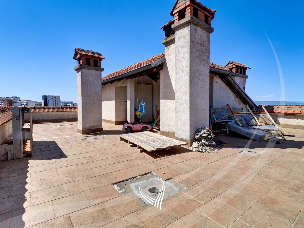 House 692.80m2 for sale in the Velania neighborhood21