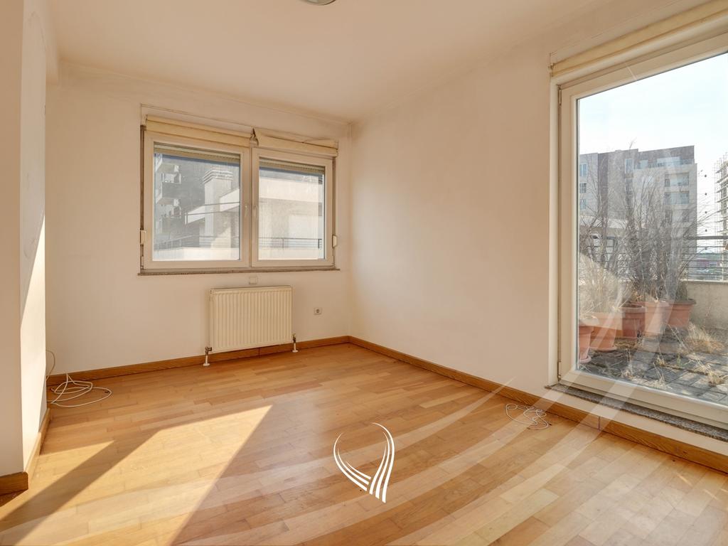Banesë 114.1m2 në shitje në lagjen Emshir – Nartel5