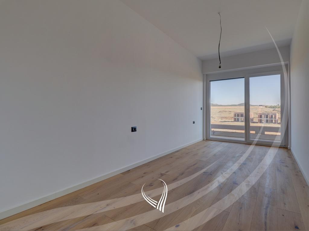 Banesë me 3 dhoma gjumi në shitje në lagjen Marigona Hill5