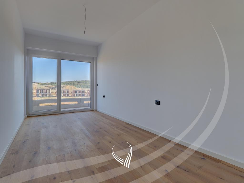 Banesë me 3 dhoma gjumi në shitje në lagjen Marigona Hill6