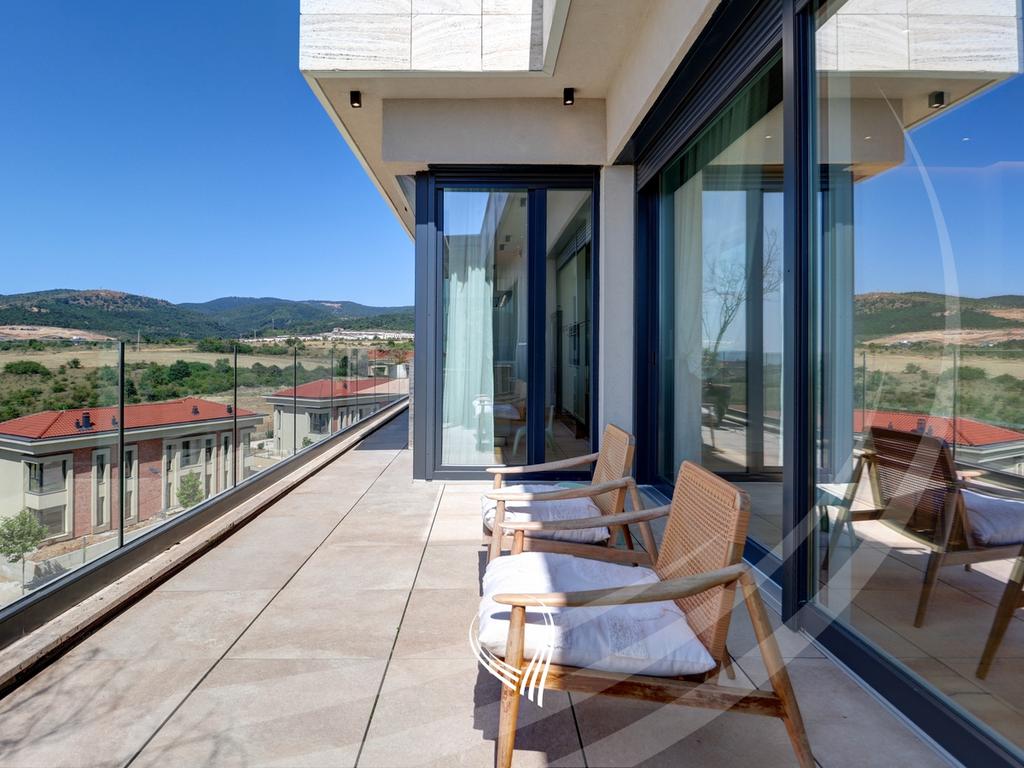 Penthouse ekskluziv 235.24m2 në shitje në lagjen Marigona Hill17