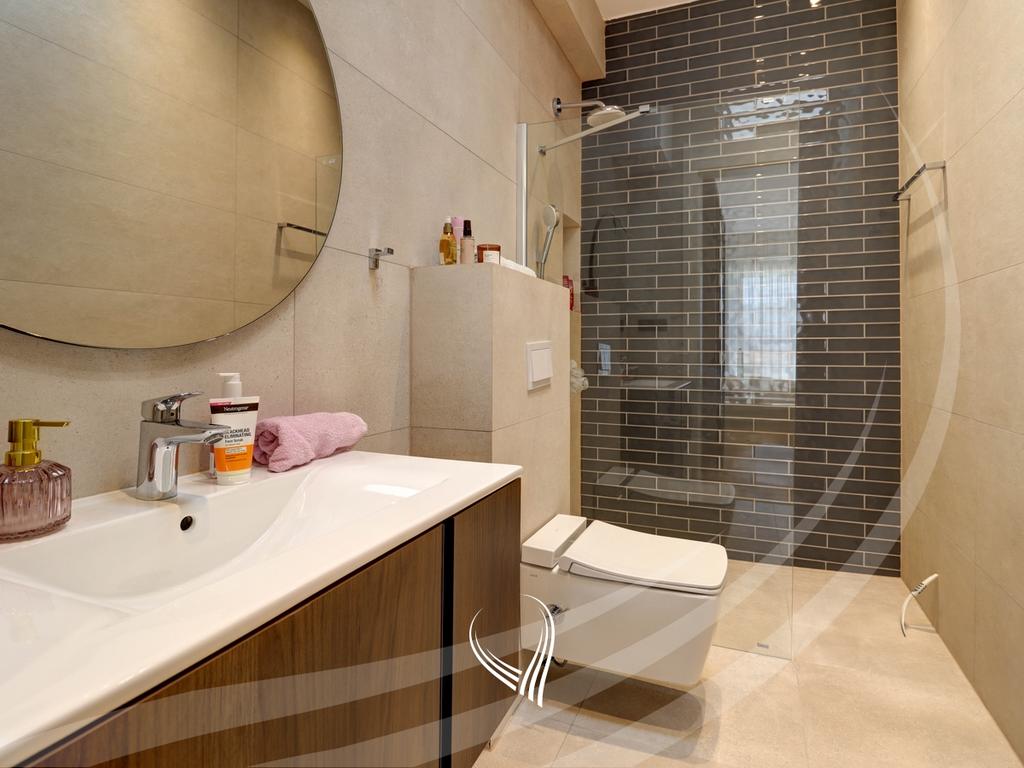 Penthouse ekskluziv 235.24m2 në shitje në lagjen Marigona Hill27