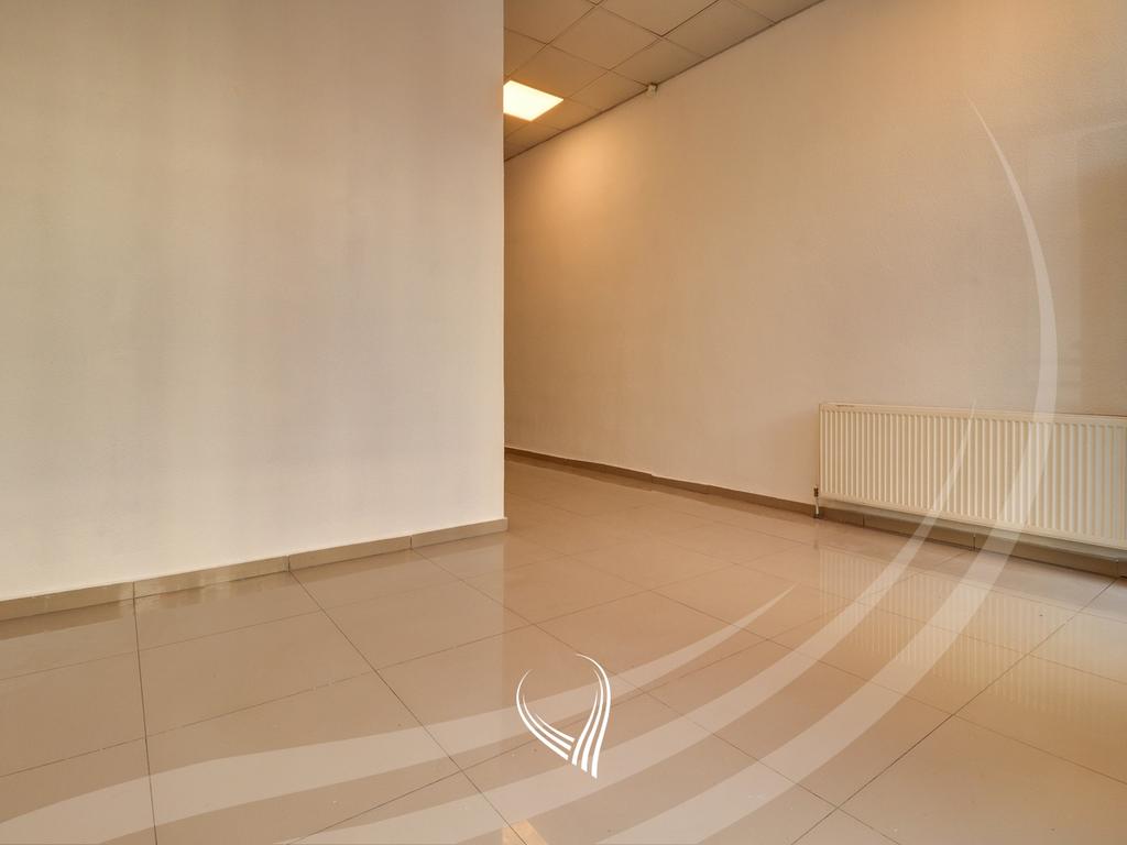Lokal 43.86m2 me qira në lagjen Mati 1