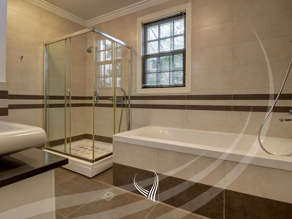 3-bedroom house for rent in International Village14