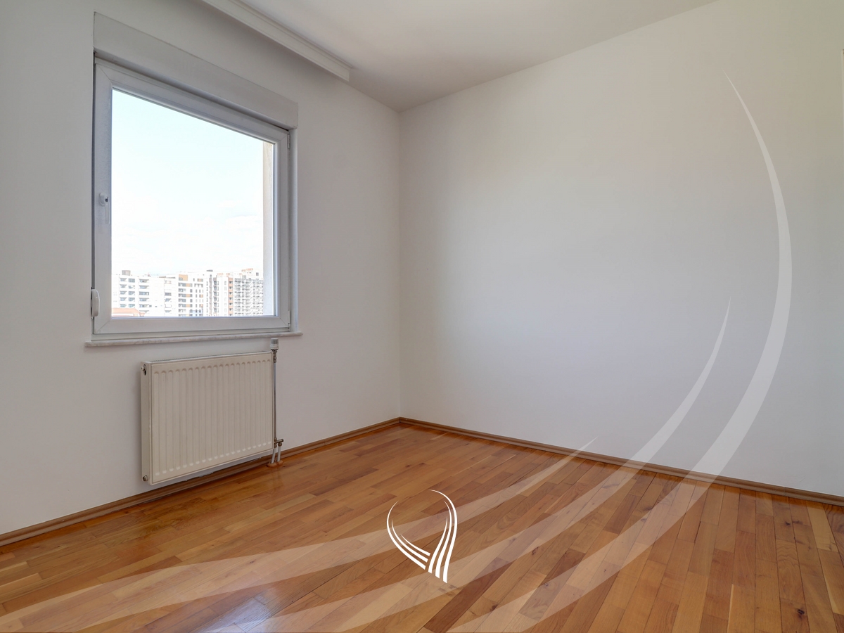 Zyre me 3 dhoma pune me qira në lagjen Kalabria – Emshir – Prishtina Stars8